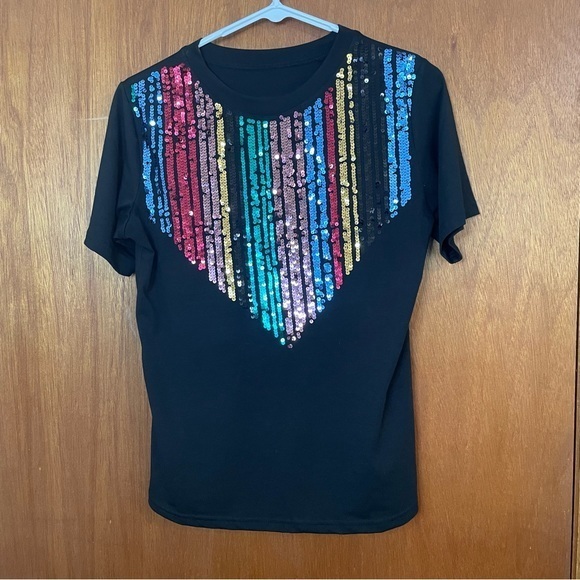 Sequin Embellished black‎ Tee woman’s size small - Picture 1 of 6